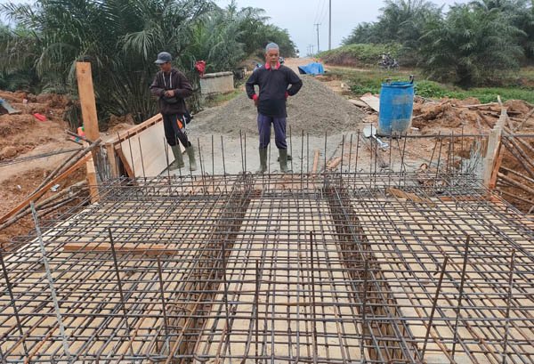 PTPN V Bangun Kembali 'Nadi Ekonomi' Desa Masyarakat Rimba Jaya