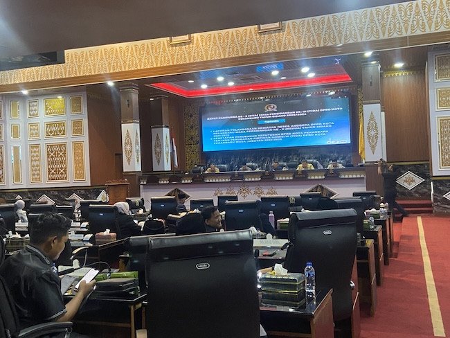 Jepta Sitohang Pimpin Komisi III DPRD Pekanbaru, Gantikan Niar Erawati